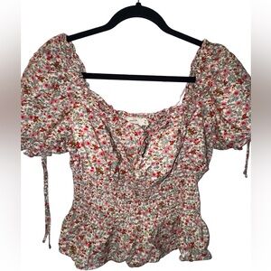 Floral Puff-Sleeve Smocked Women's Cotton Blend Floral Top